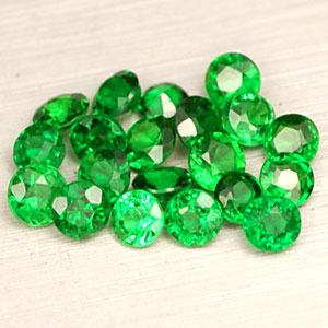 Runde facettierte Tsavorite als Schmuckstein Edelsteine Tsavorit rund